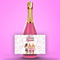 Etykieta na szampana z napisem „Wieczór Panieński” na butelce, dekoracja imprezowa.