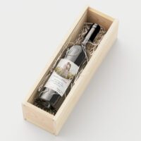 Prezent dla młodej pary – wino z etykietą ślubną i datą ceremonii
