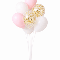 Stojak na balony z przezroczystą podstawą i 7 balonami w neutralnych kolorach – biały, pastelowy róż i balony z konfetti, idealny na urodziny, chrzest, komunię i wesele